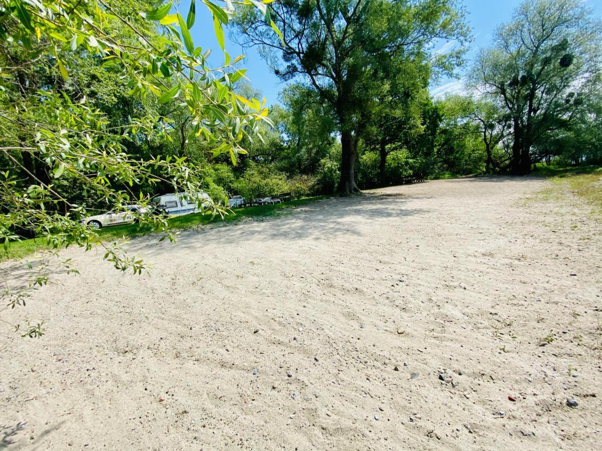 Wohlfuehl-apartment Auenwald Im Naturschutzgebiet Mit Privatstrand Friedrichshafen
